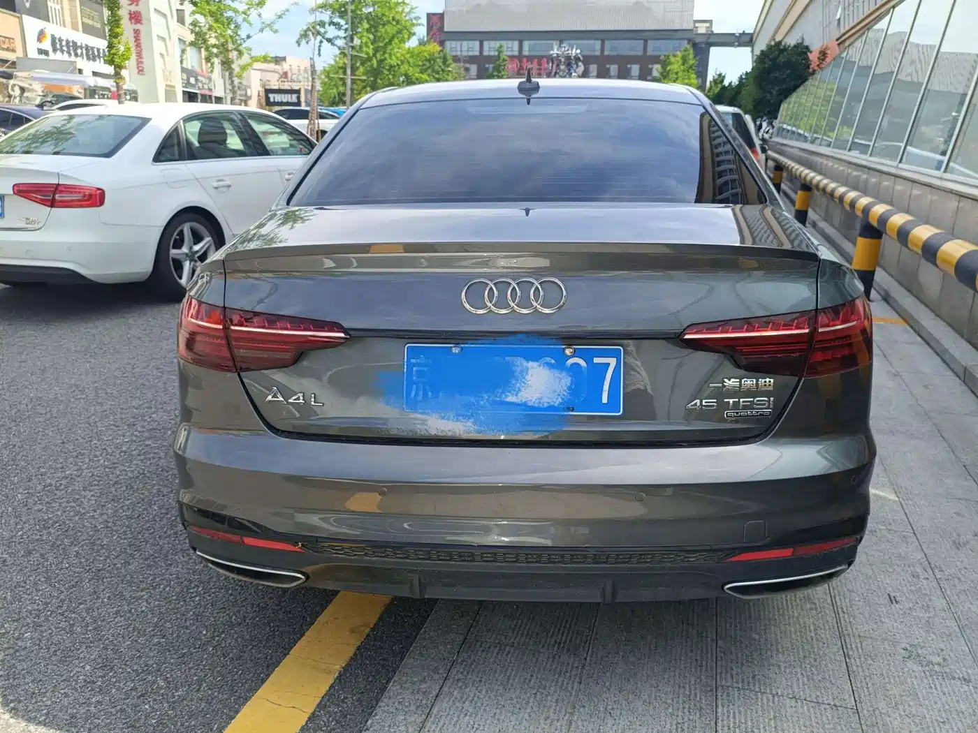 Audi A4 2023