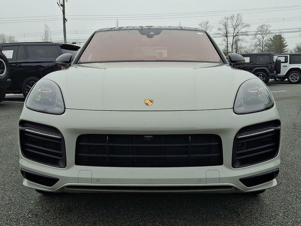 Porsche Cayenne 2021