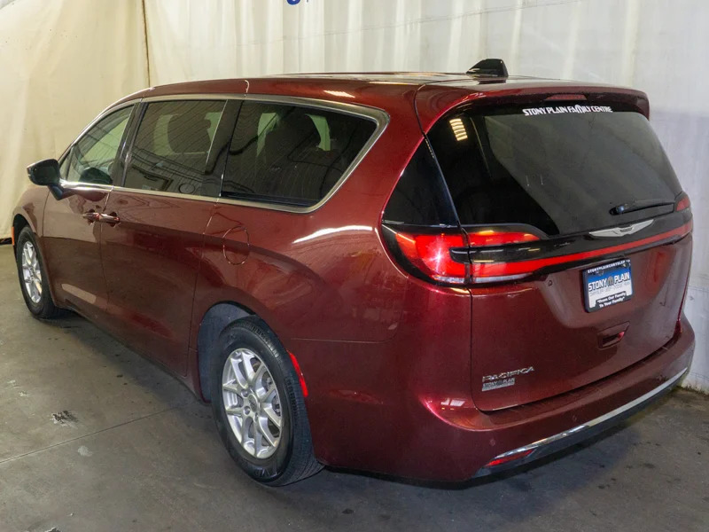 Chrysler Pacifica 2023