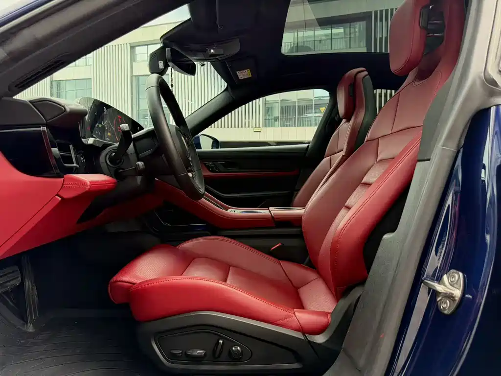 Porsche Taycan 2021