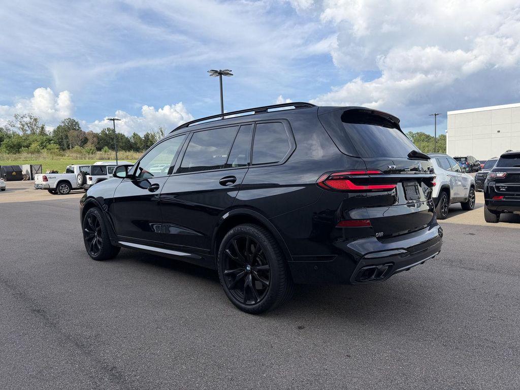 BMW X7 2025