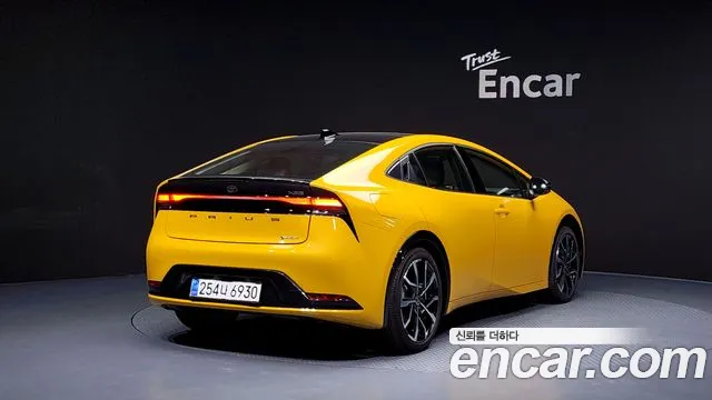 Toyota Prius 2023
