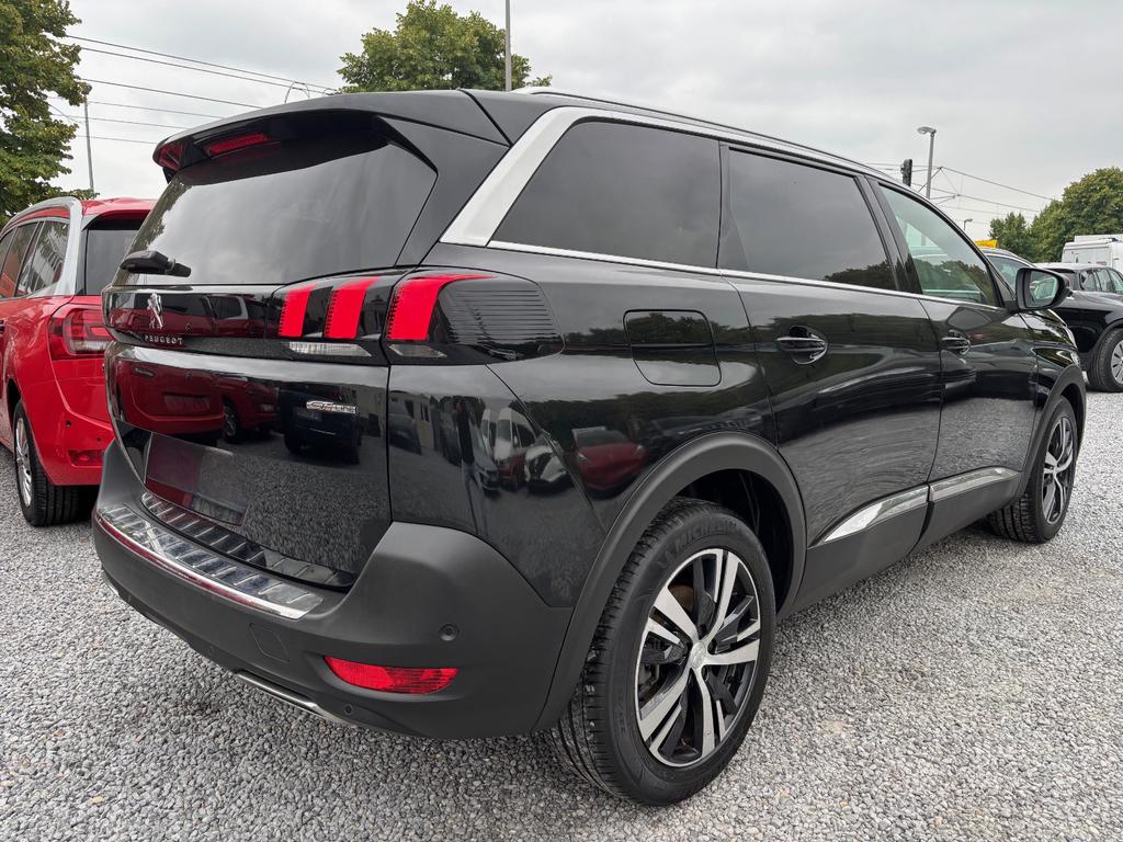 Peugeot 5008 2020