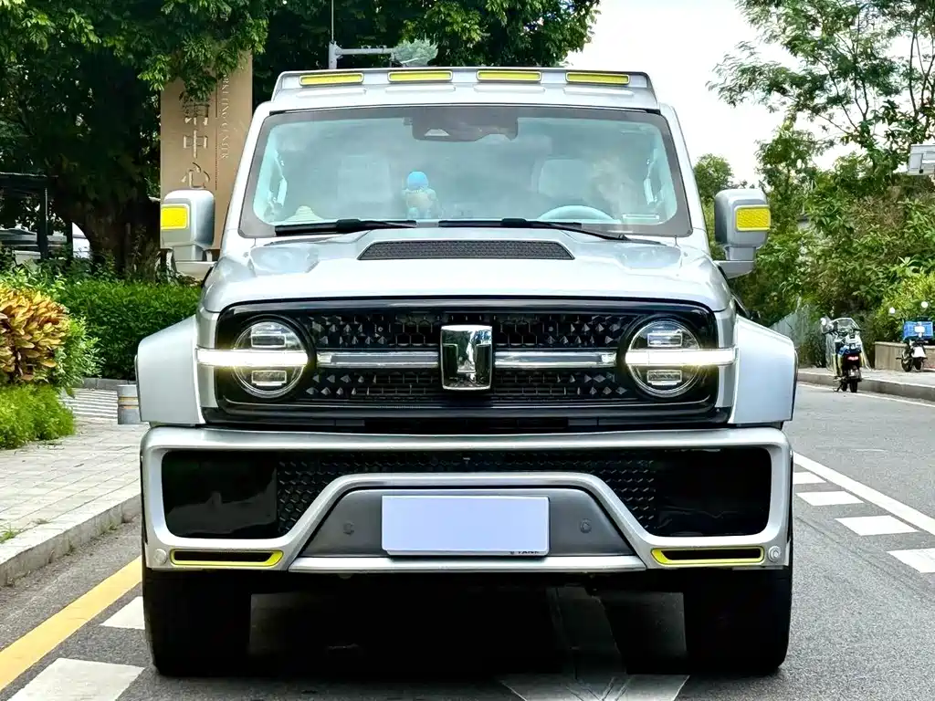 Tank 300 2022