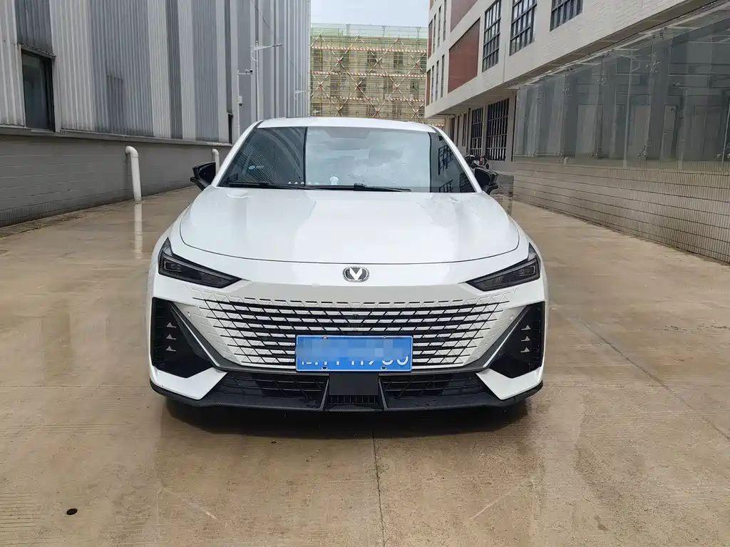Changan UNI-V 2022