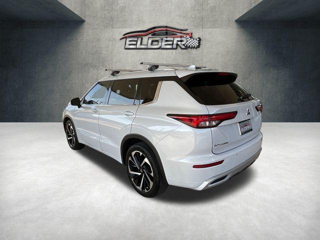 Mitsubishi Outlander 2023