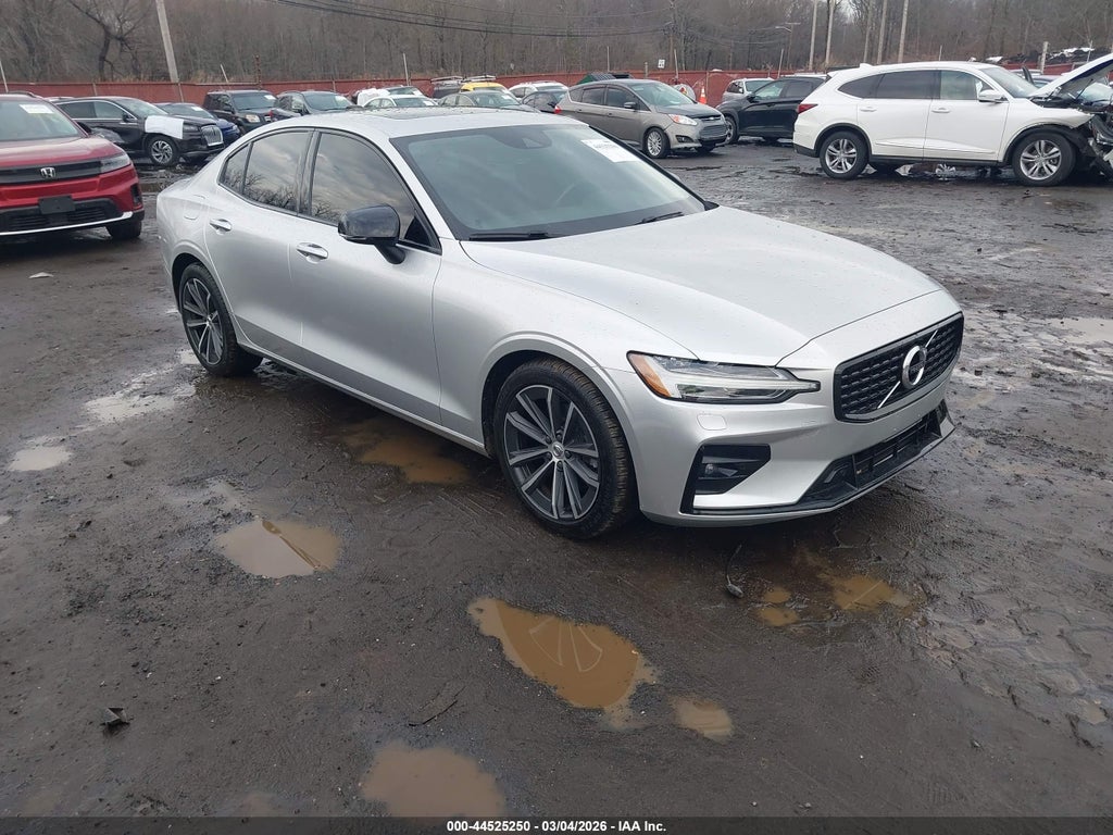 Volvo S60 2022