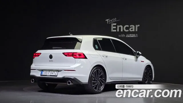 Volkswagen Golf 2024