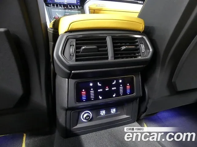 Lamborghini Urus 2021