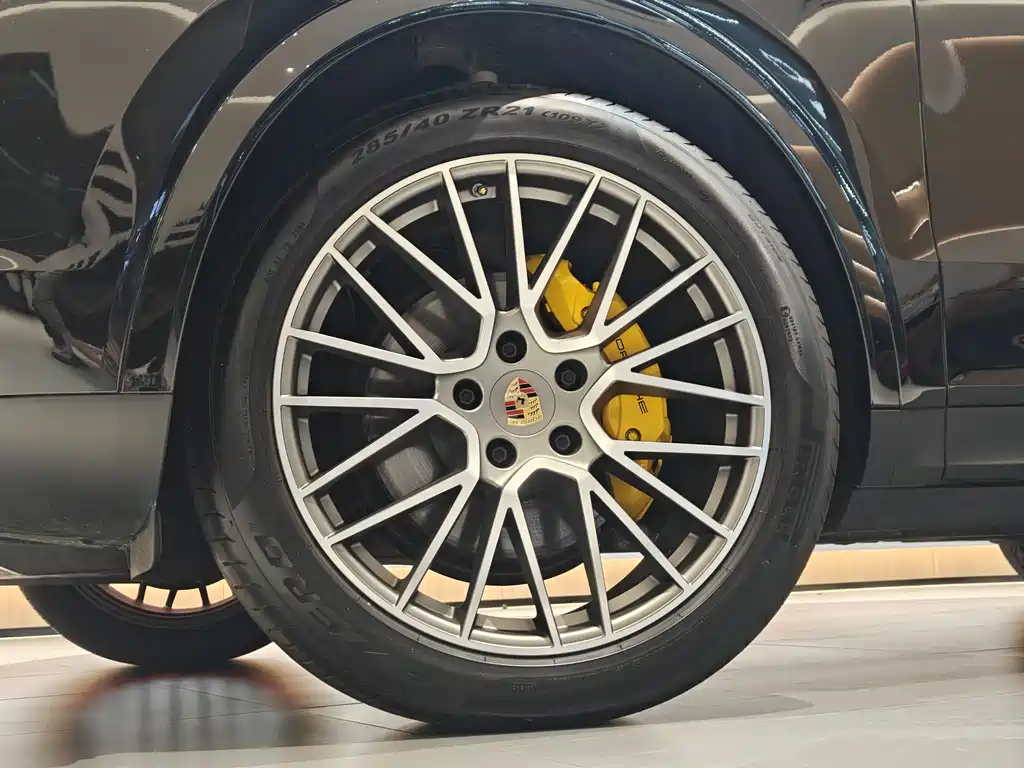 Porsche Cayenne 2023