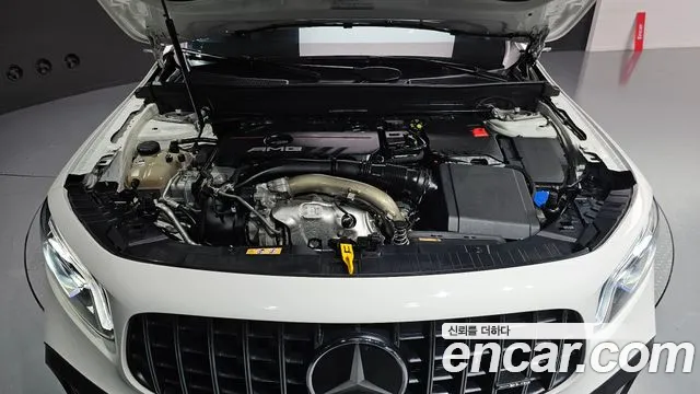 Mercedes-Benz GLB 2021