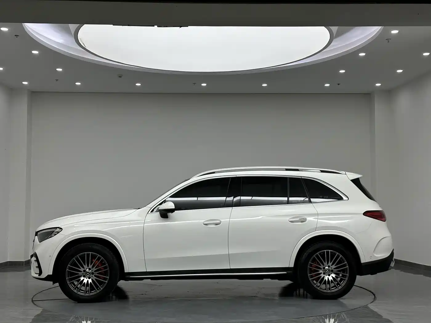 Mercedes-Benz GLC 2023
