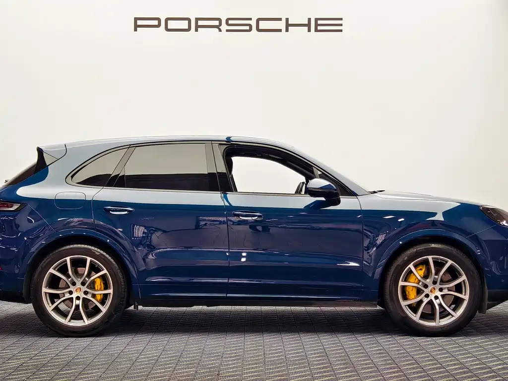 Porsche Cayenne 2024