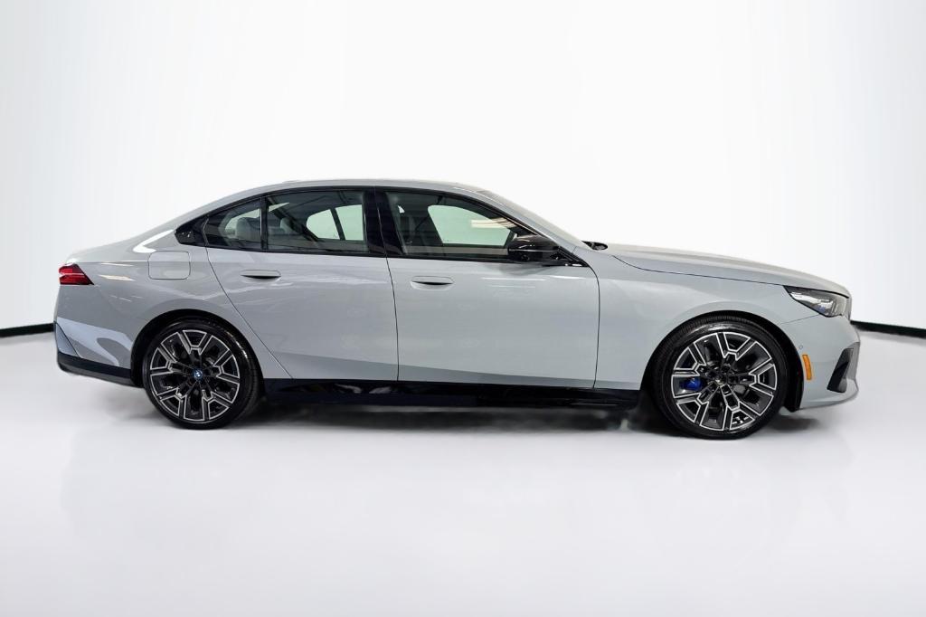 BMW i5 2025