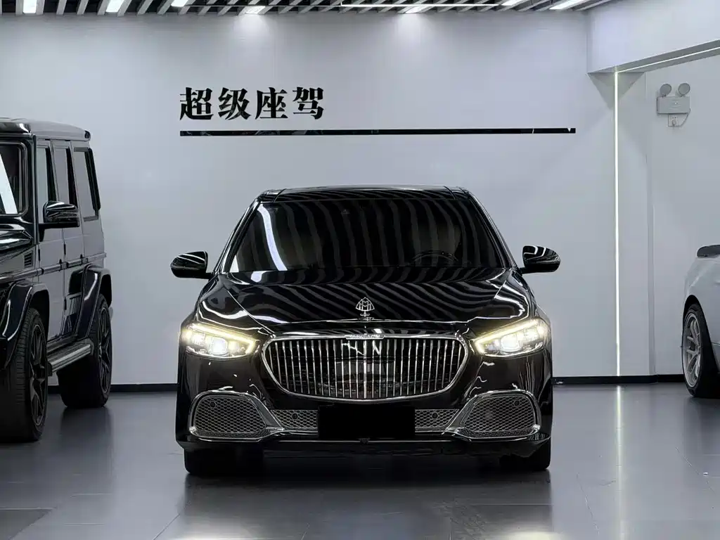Mercedes-Benz Maybach S-Класс 2022