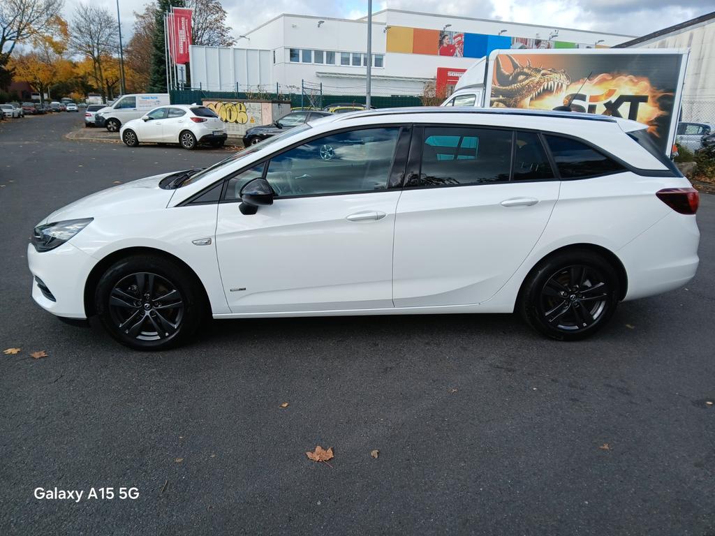 Opel Astra 2022