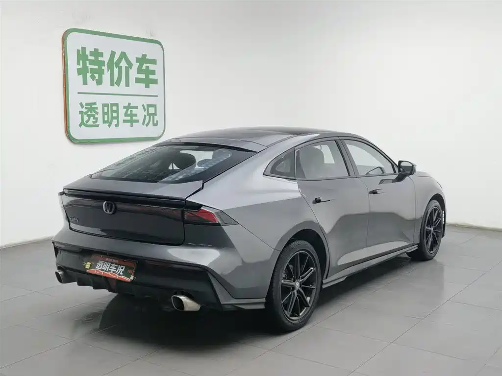 Changan UNI-V 2022