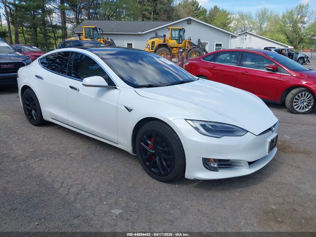 Tesla Model S 2021