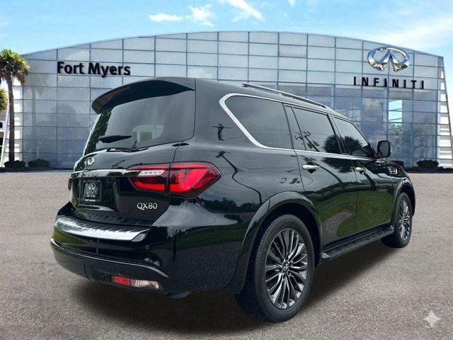 Infiniti QX80 2023