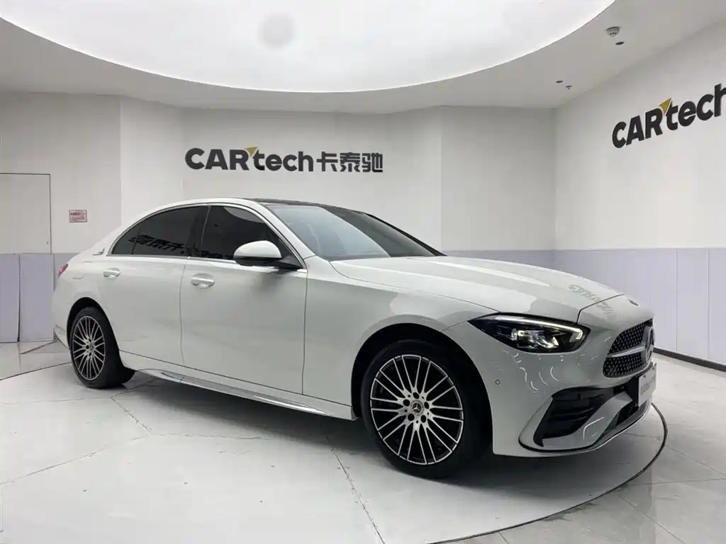 Mercedes-Benz C-Класс 2024
