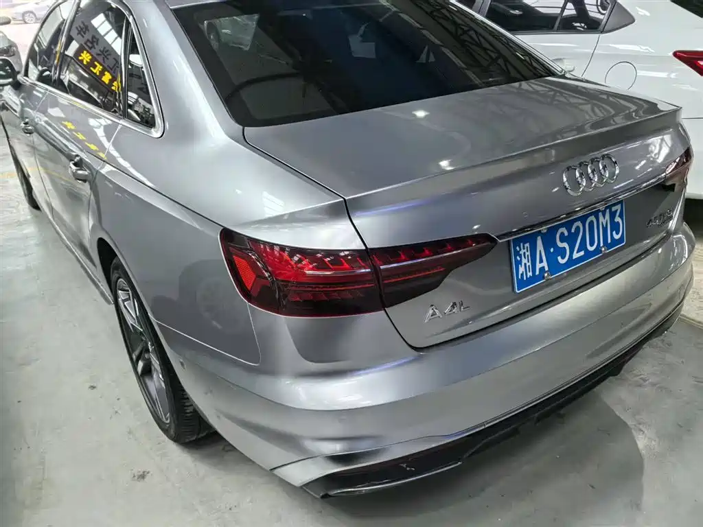 Audi A4 2021