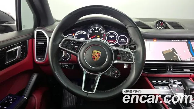 Porsche Cayenne 2021