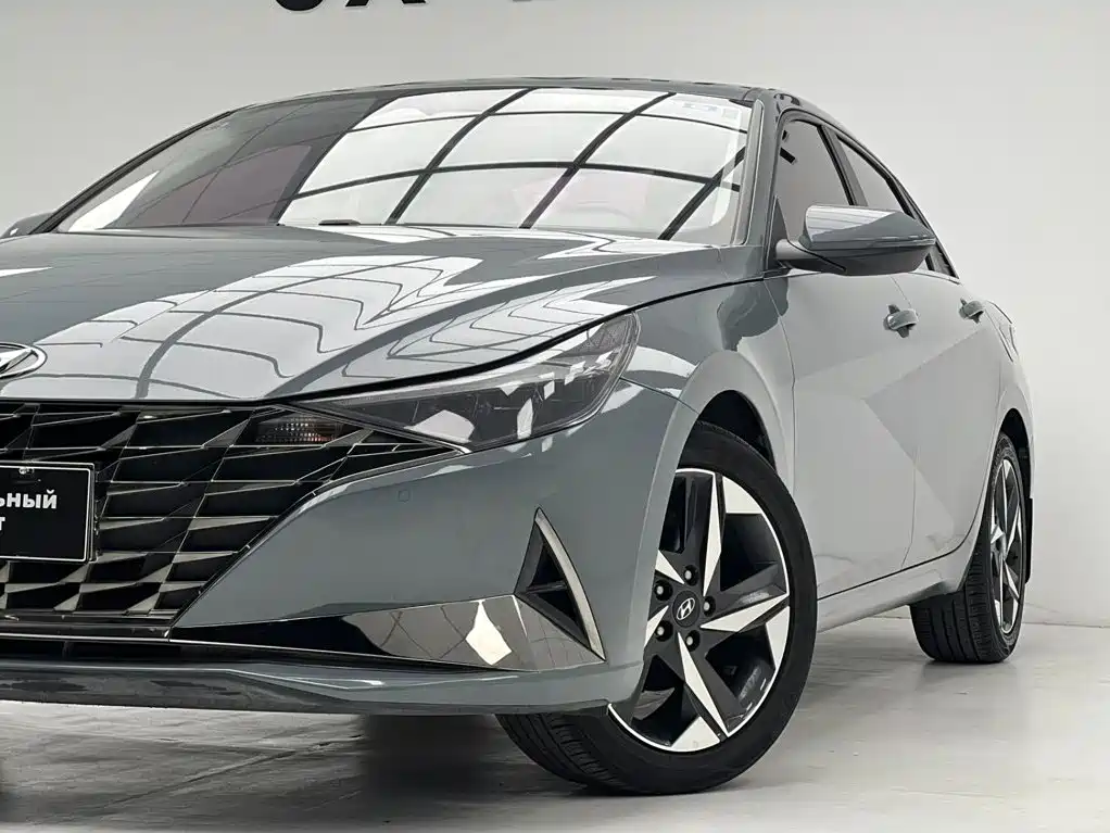 Hyundai Elantra 2023