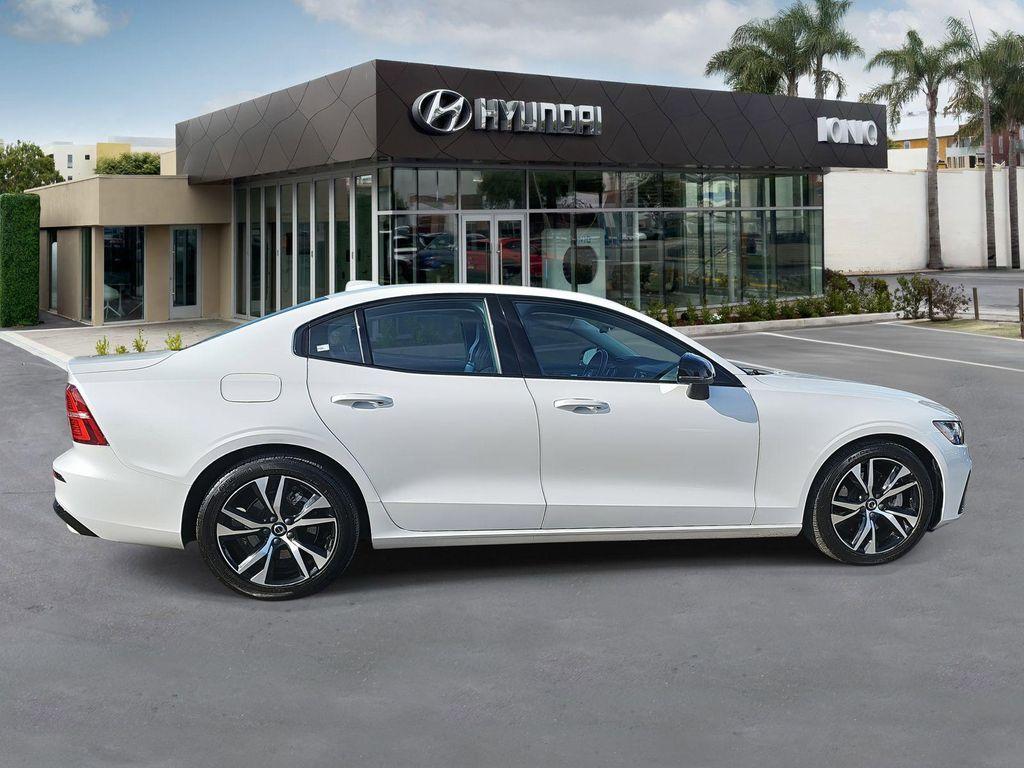 Volvo S60 2024