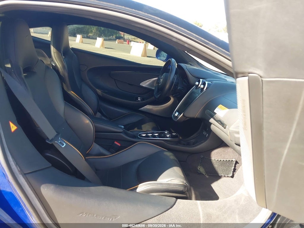 McLaren GT 2023