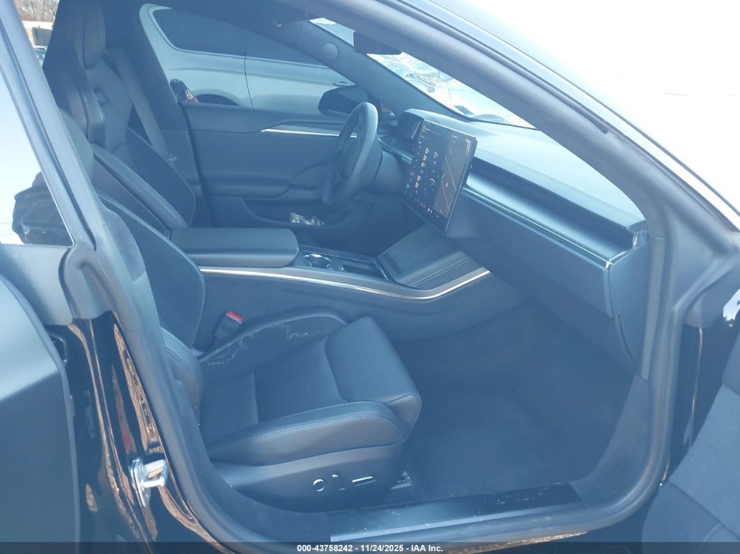 Tesla Model S 2024
