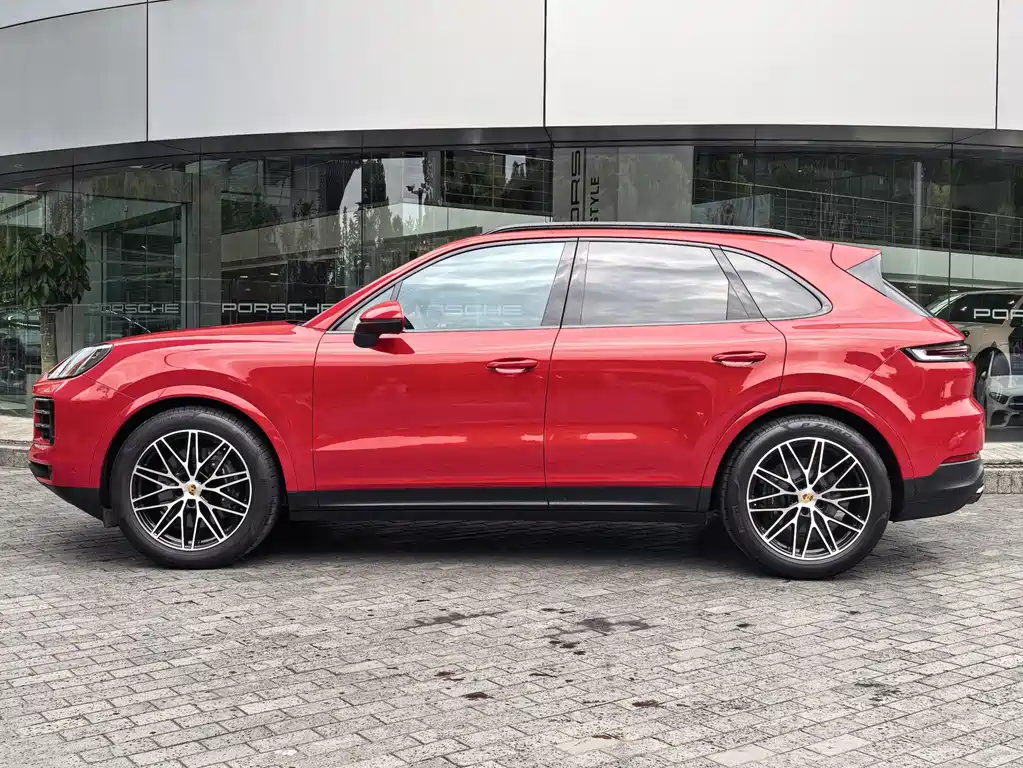 Porsche Cayenne 2024