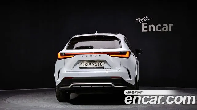 Lexus NX 2022