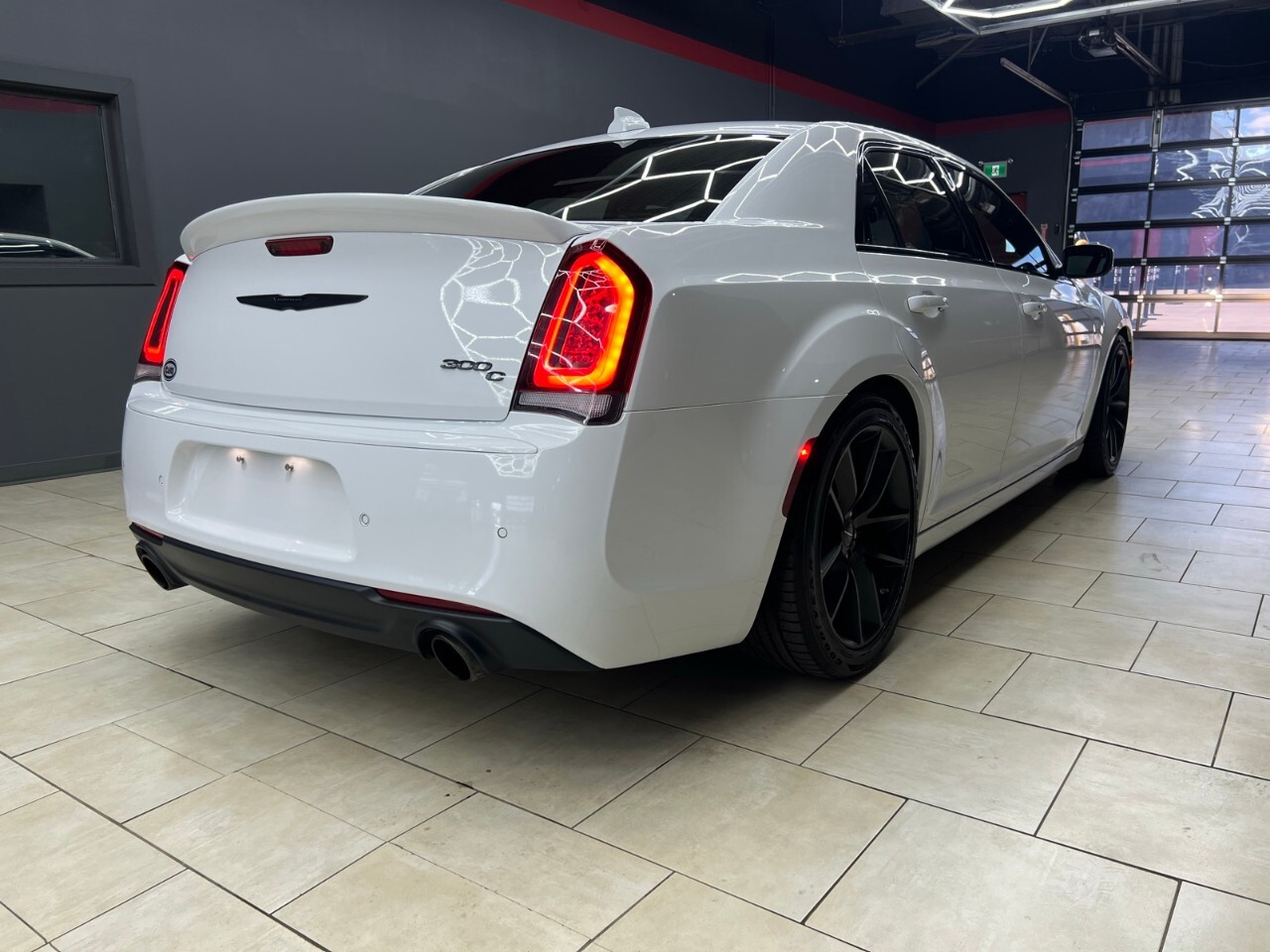 Chrysler 300 2023