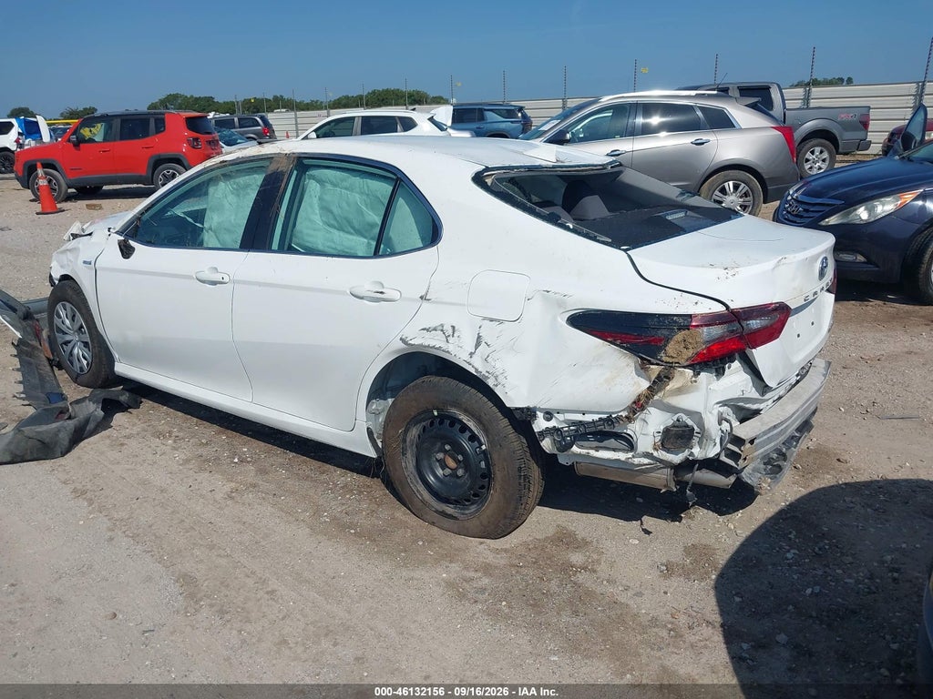 Toyota Camry 2021