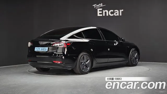 Tesla Model 3 2020