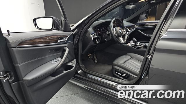BMW 5 серии 2022