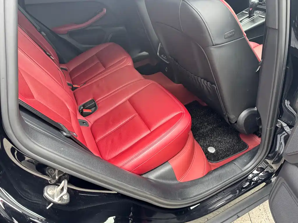 Porsche Macan 2022