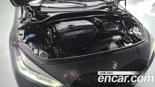 BMW 1 серии 2021