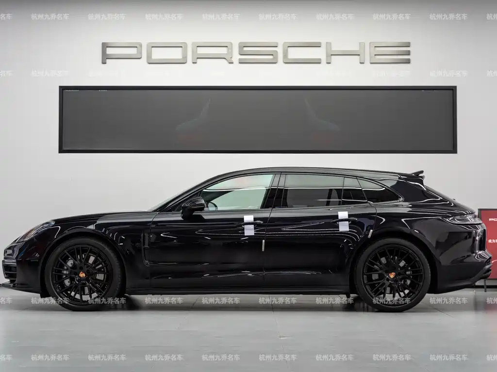 Porsche Panamera 2022