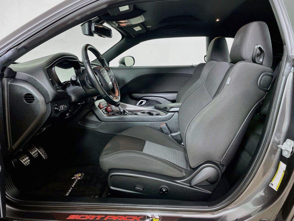 Dodge Challenger 2021