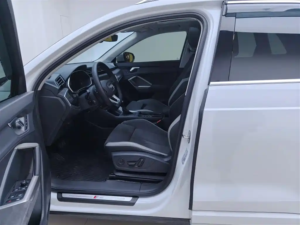 Audi Q3 2023