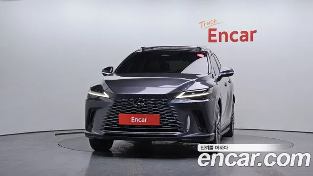 Lexus RX 2023