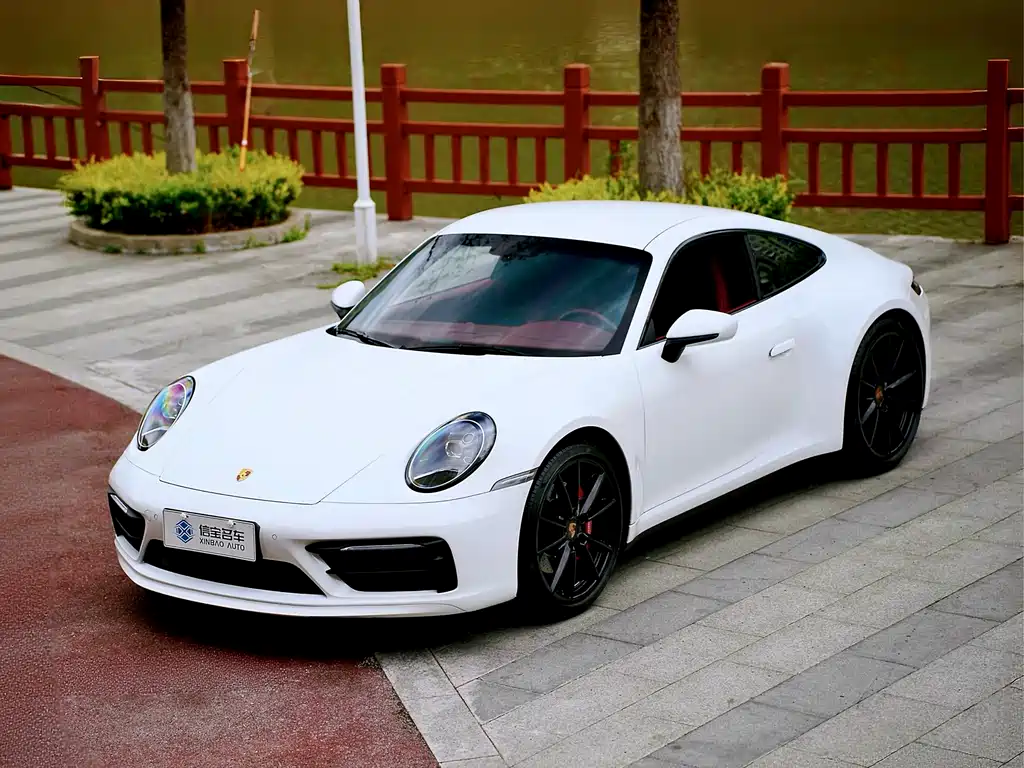 Porsche 911 2023