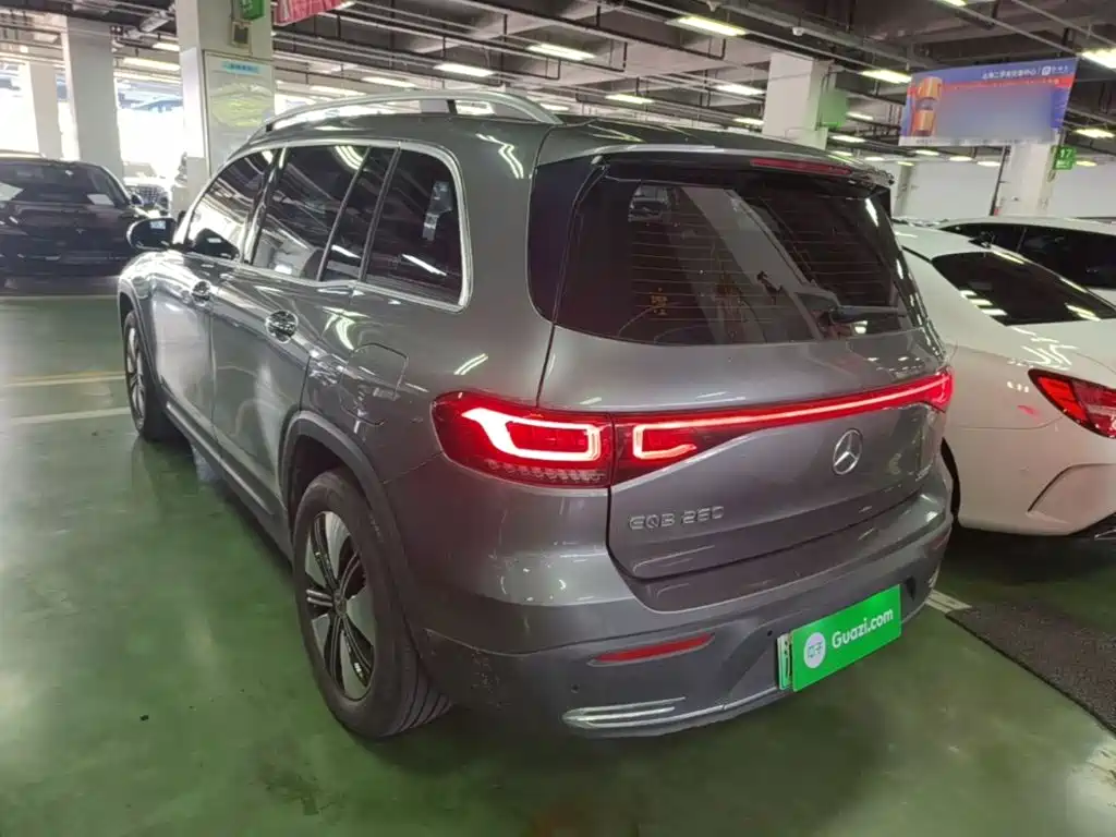 Mercedes-Benz EQB 2022