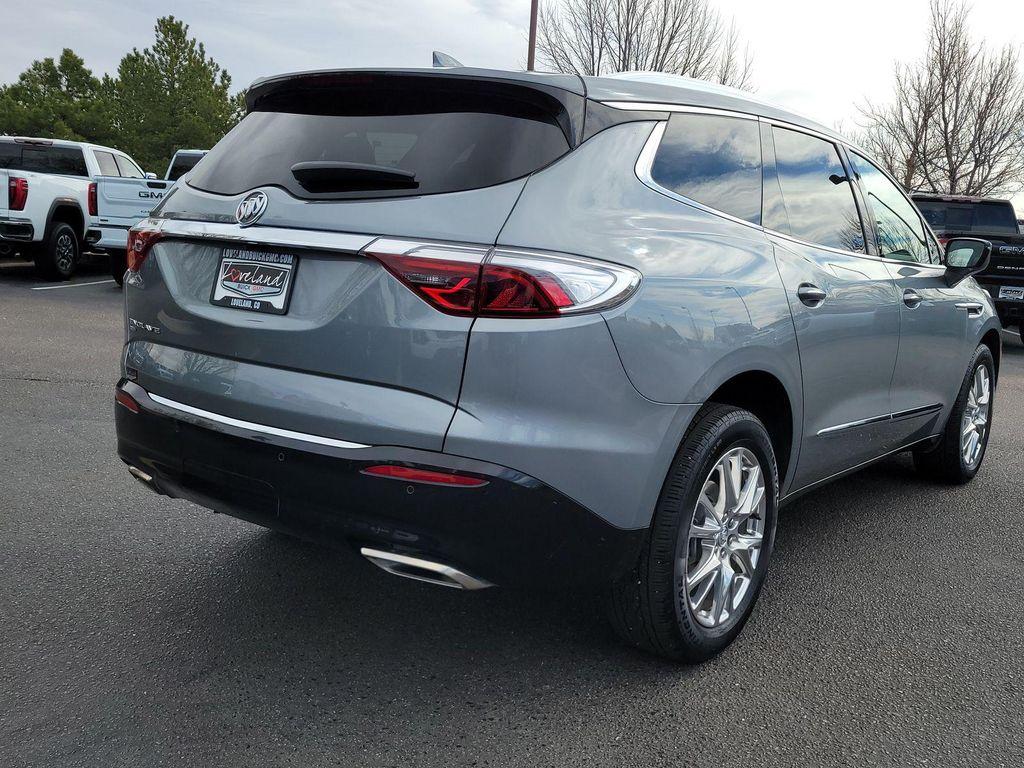 Buick Enclave 2023