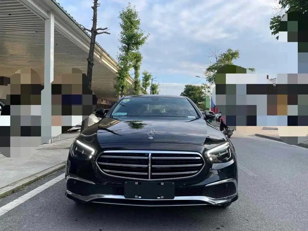 Mercedes-Benz E-Класс 2023