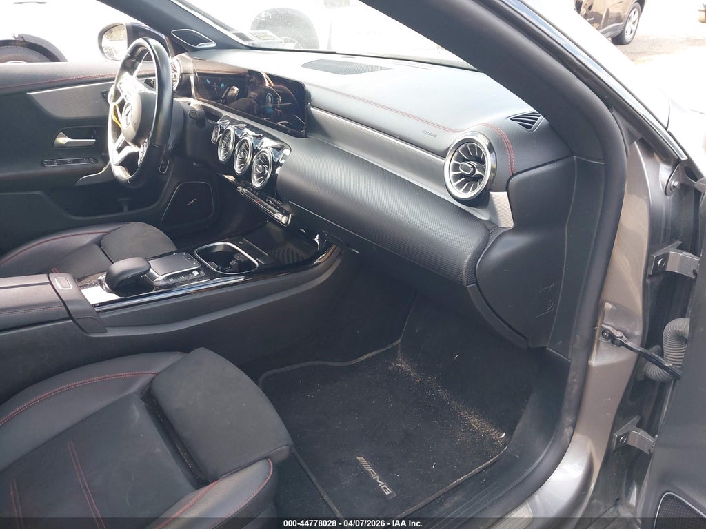 Mercedes-Benz CLA 2023