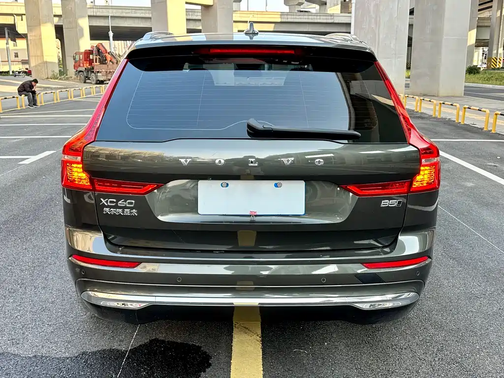 Volvo XC60 2022