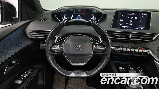 Peugeot 5008 2021