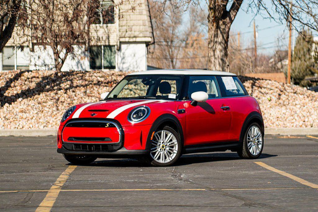Mini Hardtop 2024